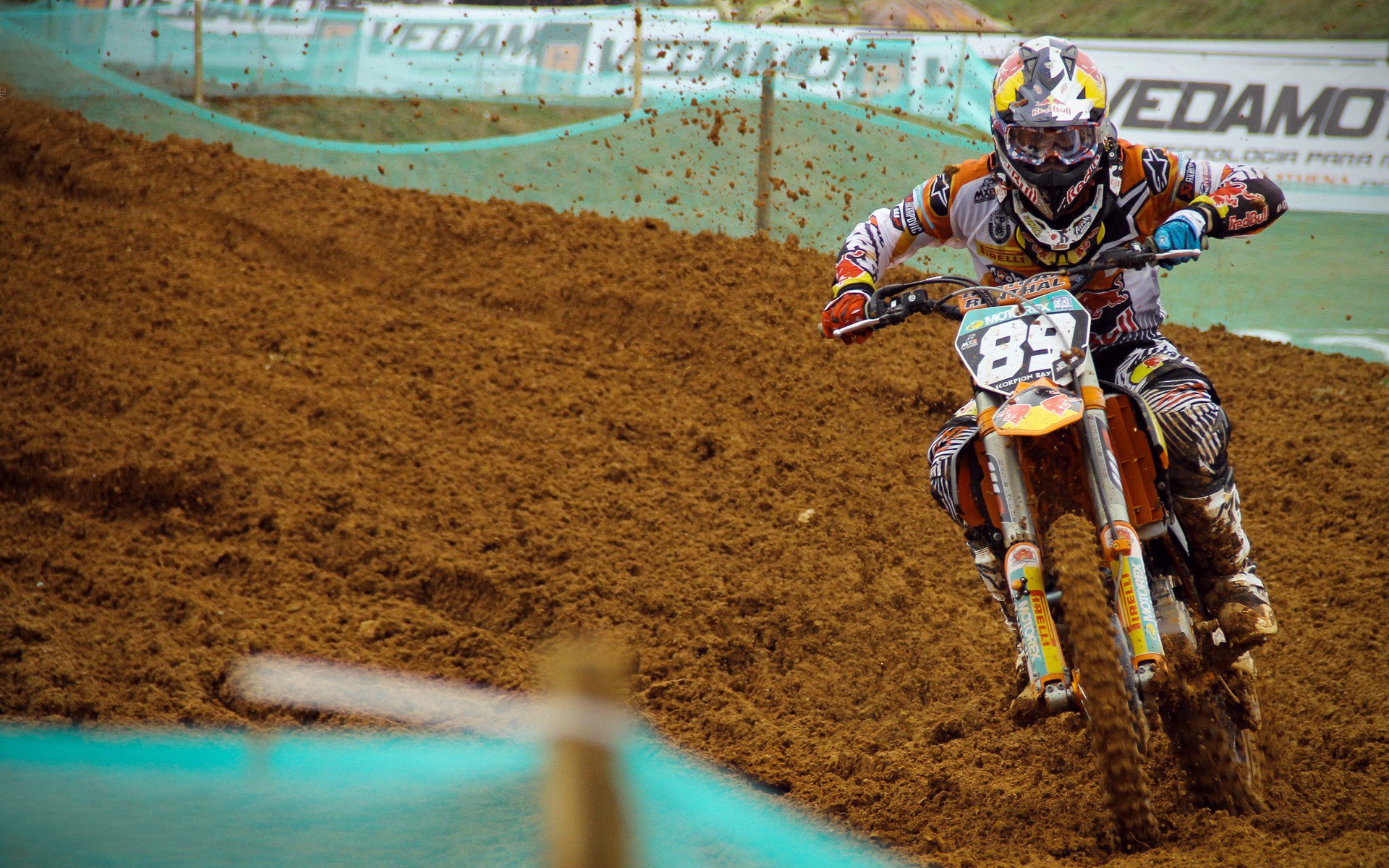 亚特兰大奇迹！哥伦比亚绝境重生，克瓦拉茨赫利亚一肩扛起南美荣耀