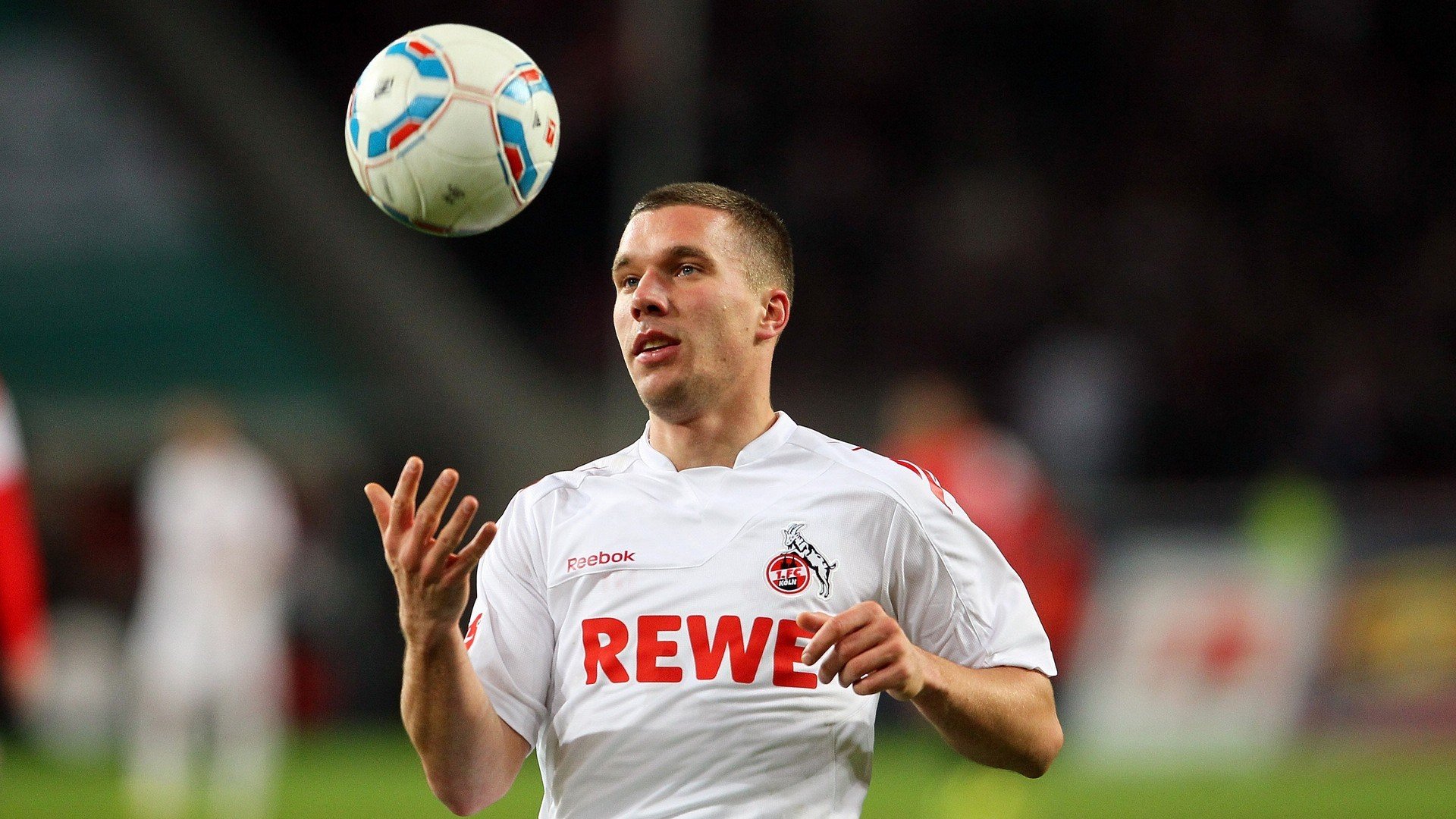 开云体育中国-黄喜灿世界杯舞台独舞！雷恩力克佛罗伦萨一战，韩国尖刀宣告新时代来临