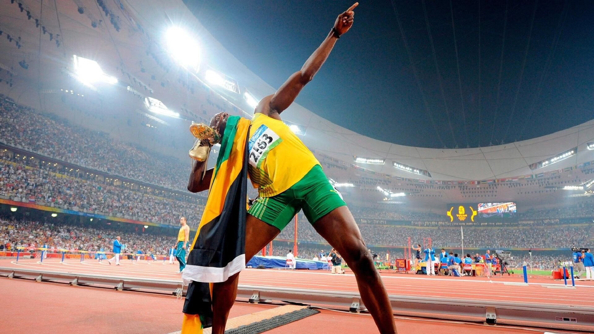 绝杀之夜！布鲁诺拉满评分改写德甲争冠版图，他如何成为那个关键先生？