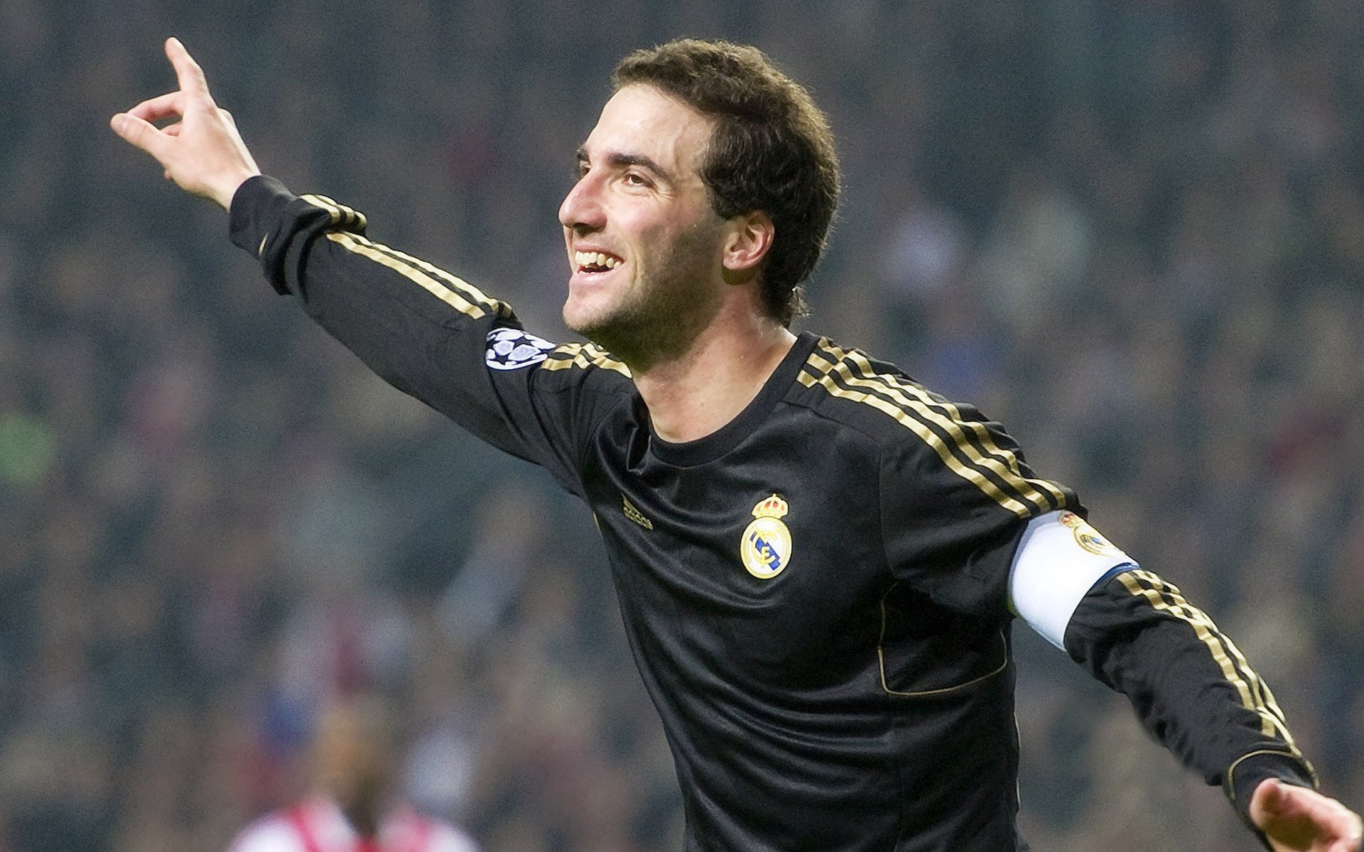 三巨头星光黯淡之夜,切特·霍姆格伦用持续杀伤为火箭照亮未来